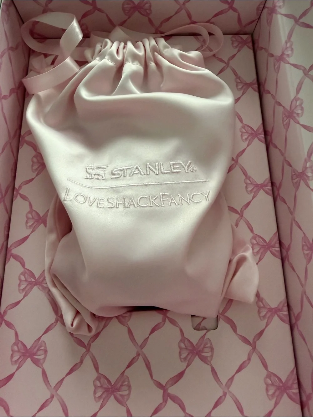 Stanley LoveShackFancy Baby Bow The Reserve Wine Tumbler, 11oz NWT